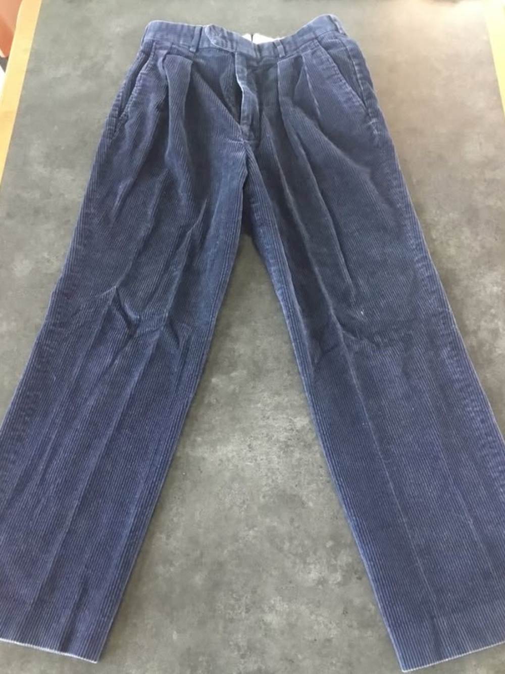 Vintage L.L. Bean Pleated Corduroy Pants Men's 30 Blue Made in USA Classic Fit